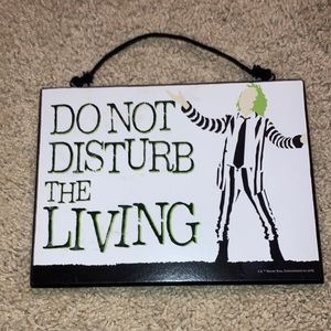FINAL DROP 🔥 NWOT Beetlejuice Do Not Disturb Double Sided Door Greeting Sign